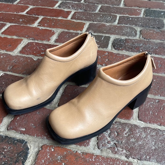 About Arianne Ava heeled shoes in oat - Picture 2 of 13